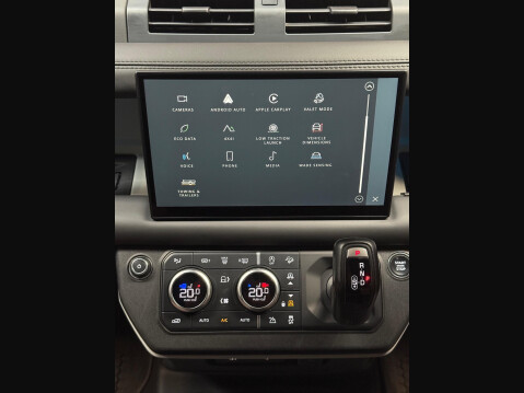Land Rover Defender 3.0 D300 MHEV X-Dynamic HSE Hard Top SUV Auto 4WD MWB Euro 6 (s/s) 5dr 39