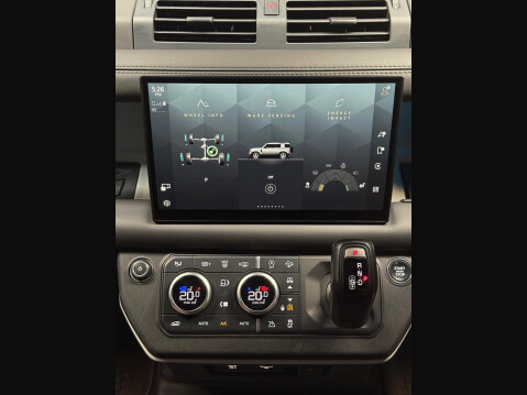 Land Rover Defender 3.0 D300 MHEV X-Dynamic HSE Hard Top SUV Auto 4WD MWB Euro 6 (s/s) 5dr 40