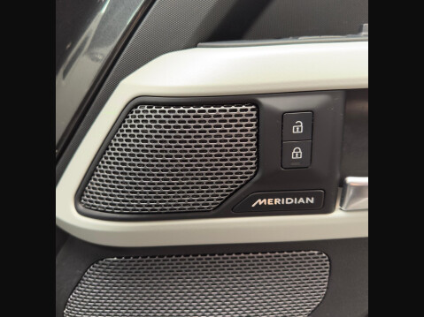Land Rover Defender 3.0 D300 MHEV X-Dynamic HSE Hard Top SUV Auto 4WD MWB Euro 6 (s/s) 5dr 66