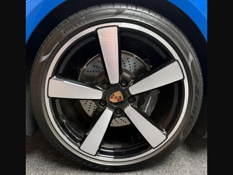Porsche 911 3.0T 992 Carrera PDK Euro 6 (s/s) 2dr 18