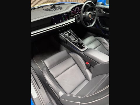 Porsche 911 3.0T 992 Carrera PDK Euro 6 (s/s) 2dr 27