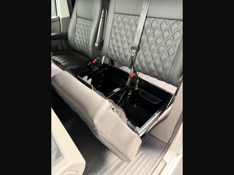 Volkswagen Transporter 2.0 TDI T30 Startline FWD SWB Euro 6 (s/s) 5dr 39