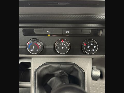 Volkswagen Transporter 2.0 TDI T30 Startline FWD SWB Euro 6 (s/s) 5dr 43