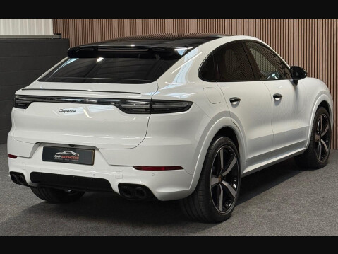 Porsche Cayenne 3.0T V6 TiptronicS 4WD Euro 6 (s/s) 5dr 12
