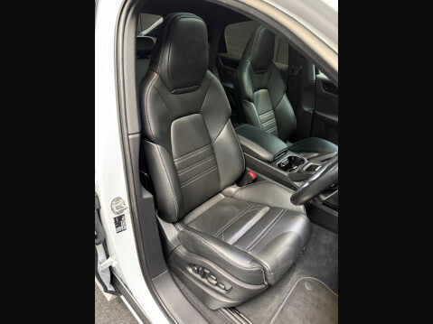 Porsche Cayenne 3.0T V6 TiptronicS 4WD Euro 6 (s/s) 5dr 3