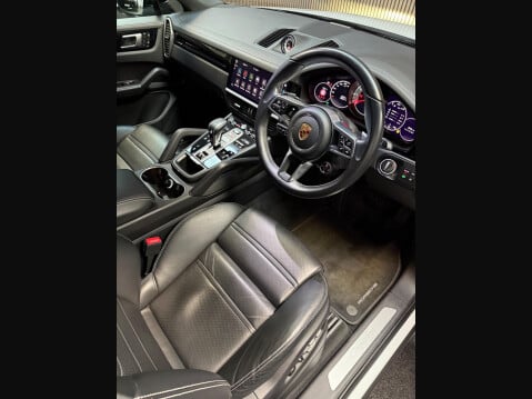 Porsche Cayenne 3.0T V6 TiptronicS 4WD Euro 6 (s/s) 5dr 24