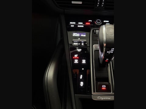 Porsche Cayenne 3.0T V6 TiptronicS 4WD Euro 6 (s/s) 5dr 44