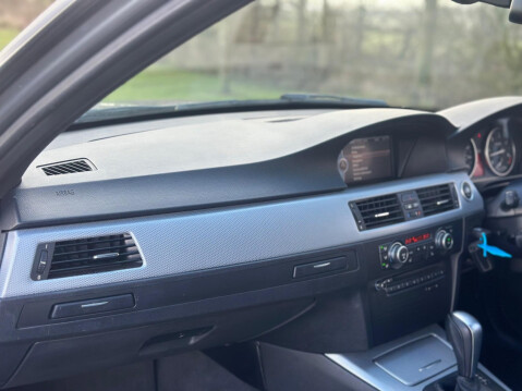 BMW 3 Series 3.0 330d M Sport Steptronic Euro 5 4dr 11