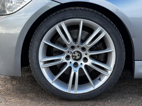 BMW 3 Series 3.0 330d M Sport Steptronic Euro 5 4dr 38