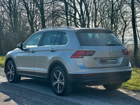 Volkswagen Tiguan 2.0 TDI BlueMotion Tech SE Navigation Euro 6 (s/s) 5dr 4