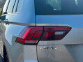 Volkswagen Tiguan 2.0 TDI BlueMotion Tech SE Navigation Euro 6 (s/s) 5dr 11