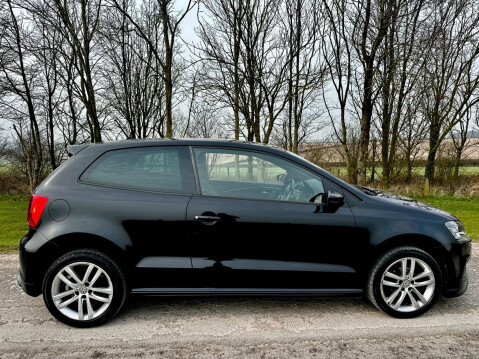Volkswagen Polo 1.2 TSI BlueMotion Tech R-Line Euro 6 (s/s) 3dr 5