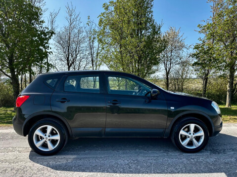 Nissan Qashqai 1.6 Acenta 2WD 5dr 4