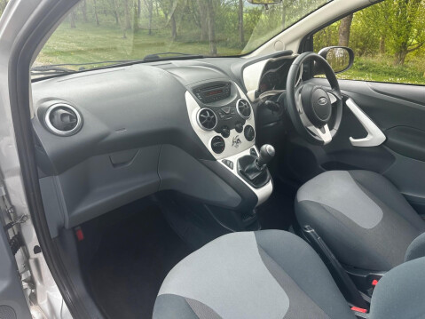 Ford Ka 1.2 Zetec Euro 4 3dr 8