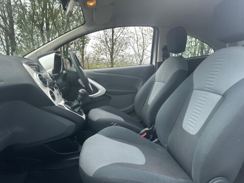 Ford Ka 1.2 Zetec Euro 4 3dr 10