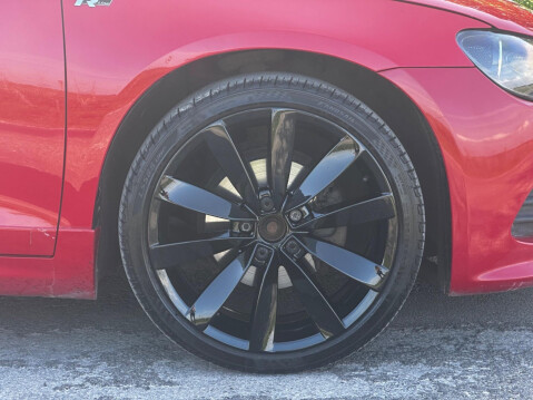 Volkswagen Scirocco 2.0 TDI BlueMotion Tech R-Line DSG Euro 5 (s/s) 3dr (Leather, Nav) 33