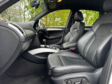 Audi Q5 2.0 TDI S line S Tronic quattro Euro 5 5dr 14