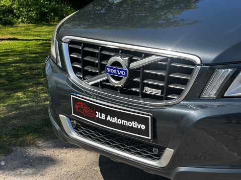 Volvo XC60 2.4 D5 R-Design Nav Geartronic AWD Euro 5 5dr 23