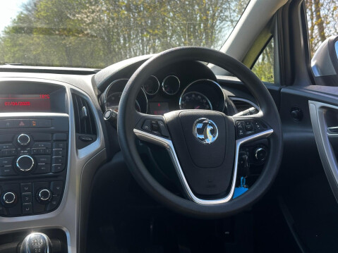 Vauxhall Astra 1.4 16v Excite Euro 5 5dr 14
