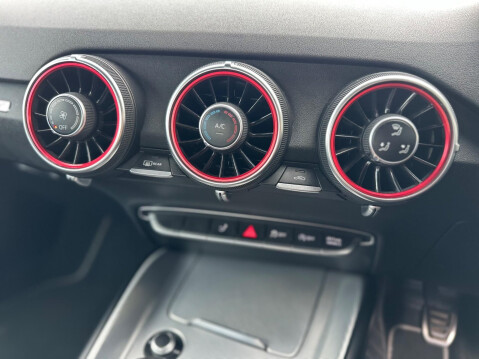 Audi TT 2.0 TDI ultra Sport Euro 6 (s/s) 3dr 25