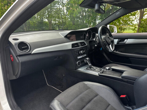 Mercedes-Benz C Class 2.1 C220 CDI AMG Sport Edition G-Tronic+ Euro 5 (s/s) 2dr 16