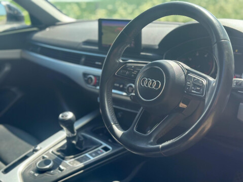 Audi A4 2.0 TDI ultra Sport Euro 6 (s/s) 5dr 8