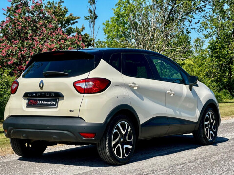 Renault Captur 1.5 dCi ENERGY Dynamique S MediaNav Euro 5 (s/s) 5dr 4