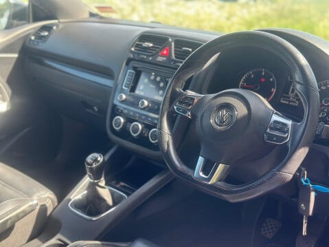 Volkswagen Scirocco 2.0 TDI GT Euro 5 3dr (Leather, Nav) 16