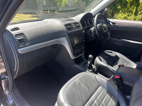 Skoda Yeti 2.0 TDI Elegance 4WD Euro 5 5dr 12