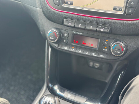 Kia Ceed 1.6 T-GDi GT Euro 5 5dr 31