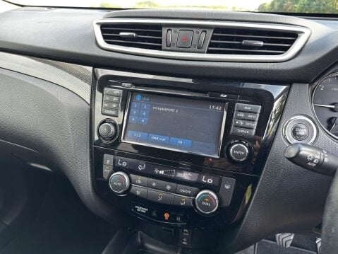 Nissan X-Trail 1.6 dCi N-Vision 4WD Euro 6 (s/s) 5dr 33