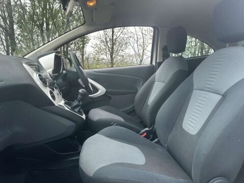 Ford Ka 1.2 Zetec Euro 4 3dr 10