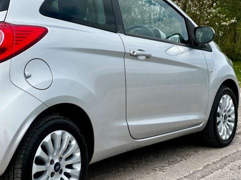 Ford Ka 1.2 Zetec Euro 4 3dr 15