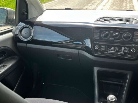 Volkswagen Up 1.0 Move up! Euro 6 3dr 19
