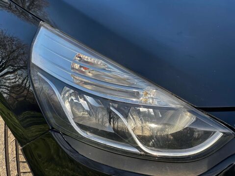 Renault Clio 1.5 dCi Dynamique S MediaNav EDC Euro 5 5dr 39
