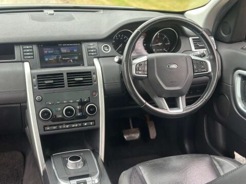 Land Rover Discovery Sport 2.2 Discovery Sport HSE SD4 Auto 4WD 5dr 3