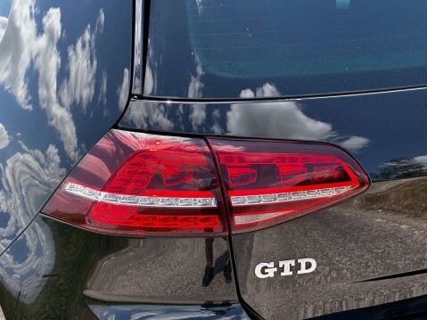 Volkswagen Golf 2.0 Golf GTD Semi-Auto 5dr 11