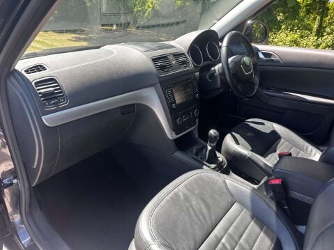 Skoda Yeti 2.0 TDI Elegance 4WD Euro 5 5dr 12