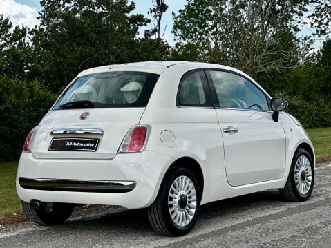 Fiat 500 1.2 500 Lounge RHD 3dr 8