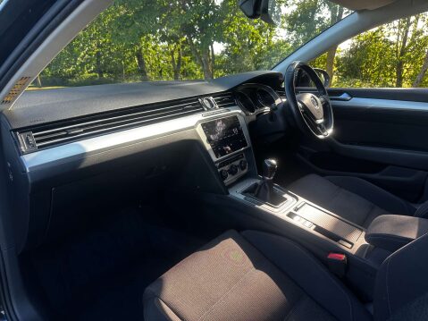 Volkswagen Passat 2.0 Passat SE Business TDI 5dr 26