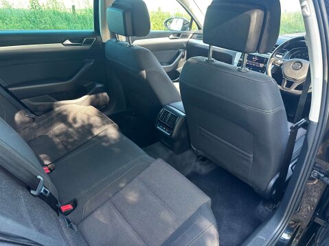 Volkswagen Passat 2.0 Passat SE Business TDI 5dr 32