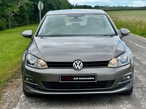 Volkswagen Golf 1.6 Golf Match TDI BlueMotion Technology Semi-Auto 5dr 17