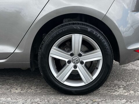 Volkswagen Golf 1.6 Golf Match TDI BlueMotion Technology Semi-Auto 5dr 19