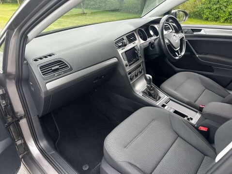 Volkswagen Golf 1.6 Golf Match TDI BlueMotion Technology Semi-Auto 5dr 28