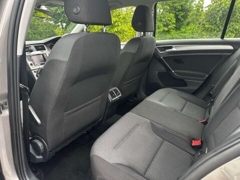Volkswagen Golf 1.6 Golf Match TDI BlueMotion Technology Semi-Auto 5dr 30