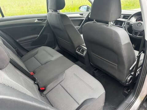 Volkswagen Golf 1.6 Golf Match TDI BlueMotion Technology Semi-Auto 5dr 32