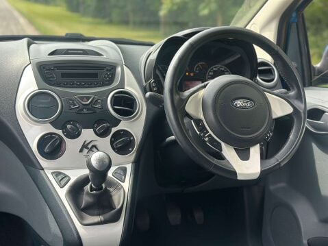 Ford Ka 1.2 Ka Zetec 3dr 6
