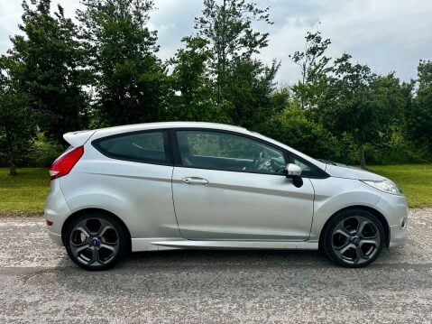 Ford Fiesta 1.6 Fiesta Zetec S TDCI 3dr 6