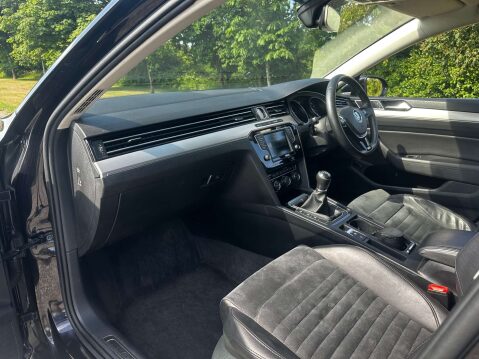 Volkswagen Passat 2.0 Passat GT TDI BlueMotion Technology 5dr 24