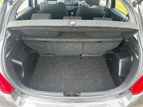 Toyota Yaris 1.3 Yaris TR VVT-i 5dr 19